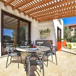 Stunning Home In Trabia בית נופש *