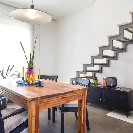 בית נופש Stunning Home In Trabia *